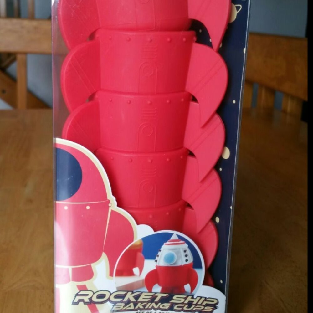 Rocket Ship Baking Cups